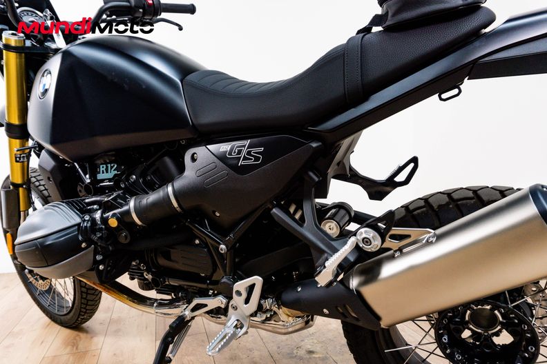 Motorbike image 8