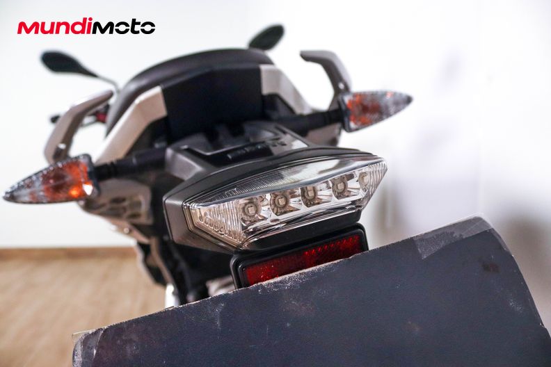 Motorbike image 9