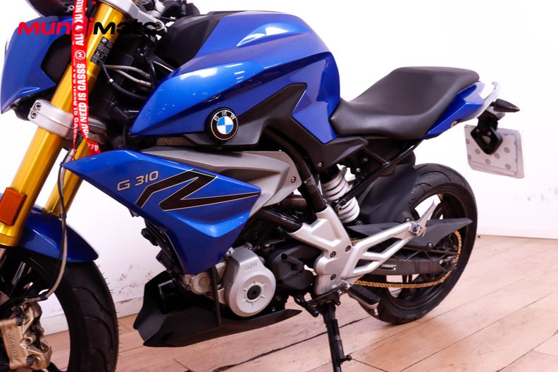 Motorbike image 8