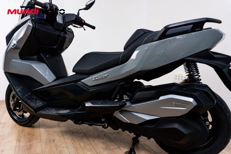 Motorbike image 8