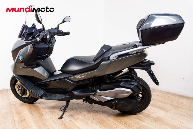 Motorbike image 7
