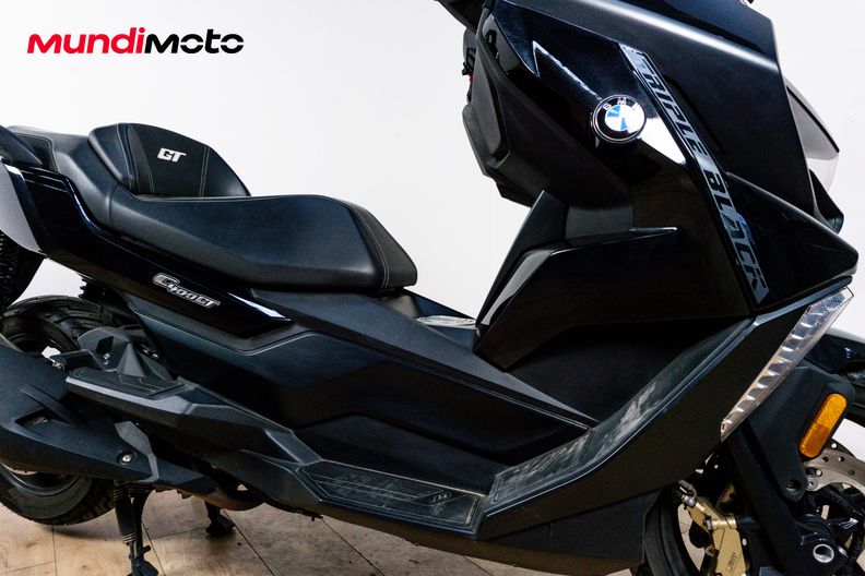 Motorbike image 4