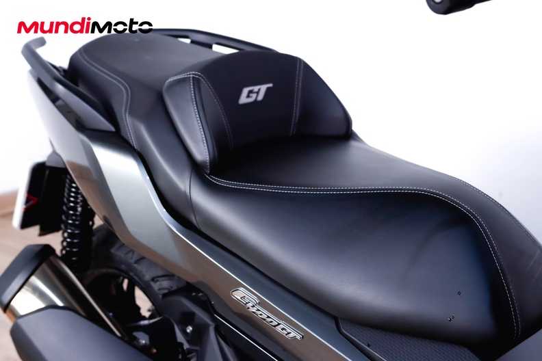 Motorbike image 12