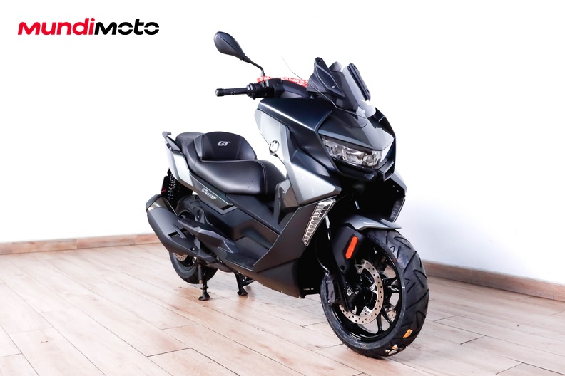 Motorbike image 1