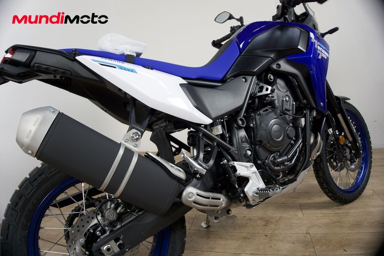Motorbike image 3
