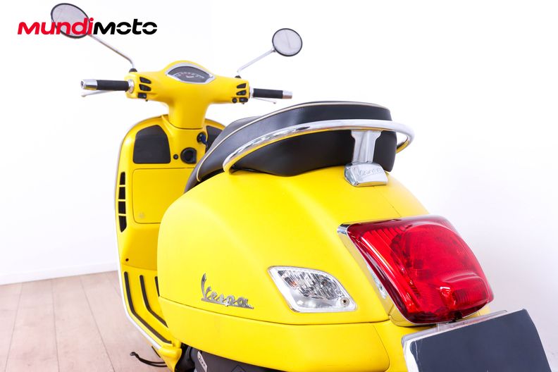 Motorbike image 9