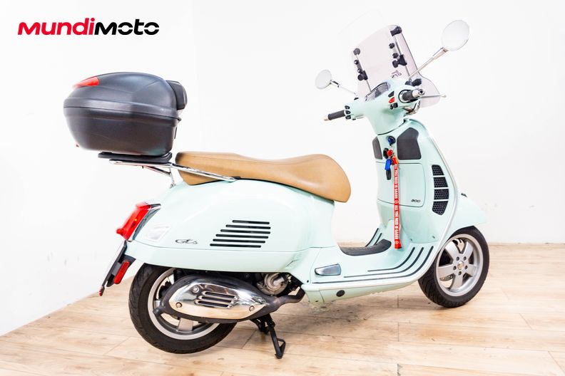 Motorbike image 2