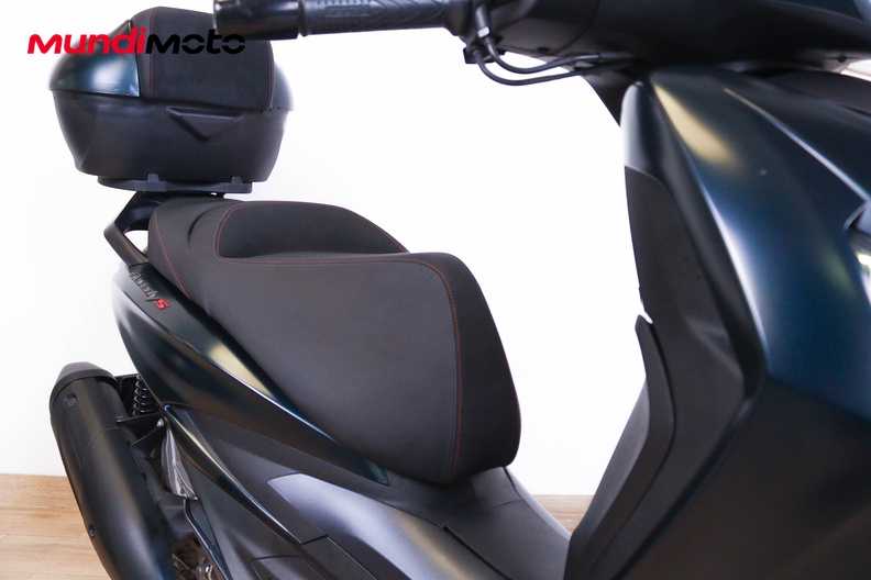 Motorbike image 13