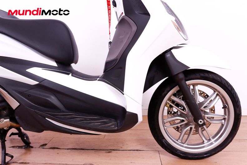 Motorbike image 13