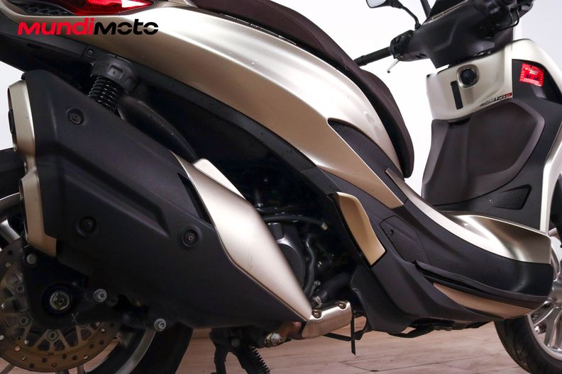 Motorbike image 3