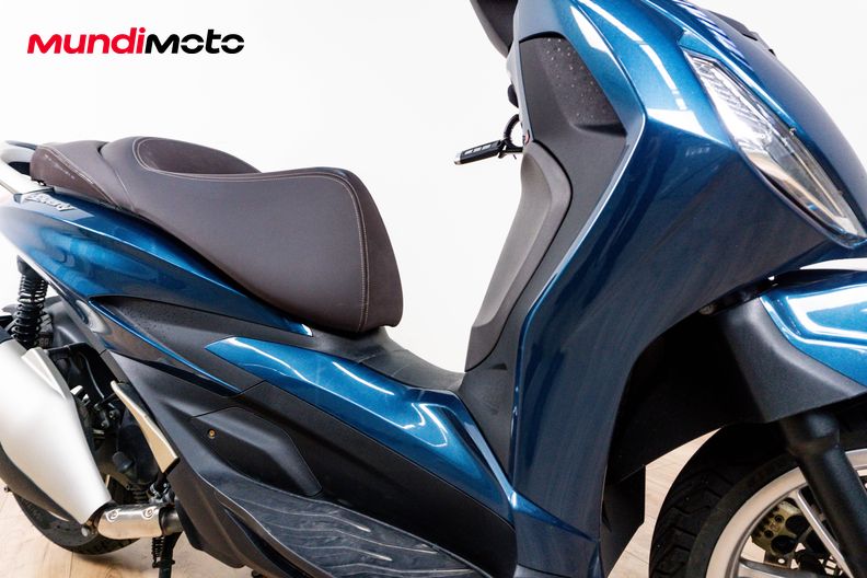 Motorbike image 4