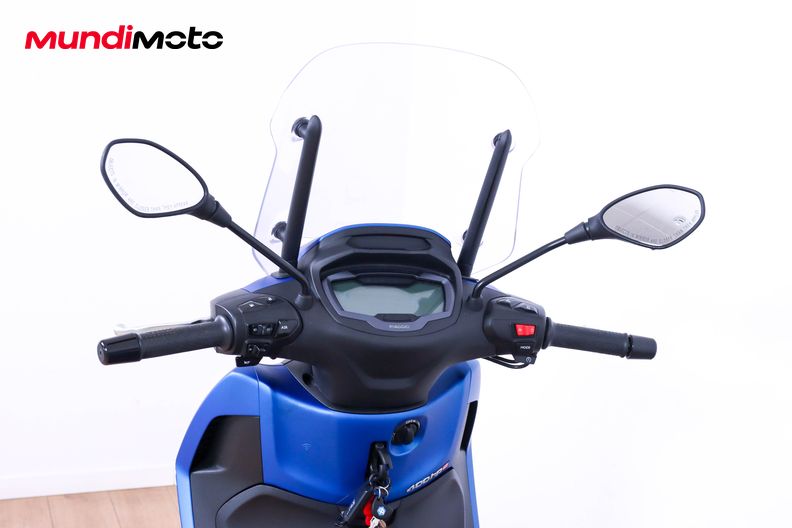 Motorbike image 10