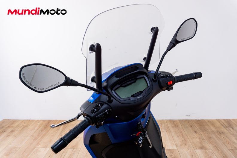 Motorbike image 10