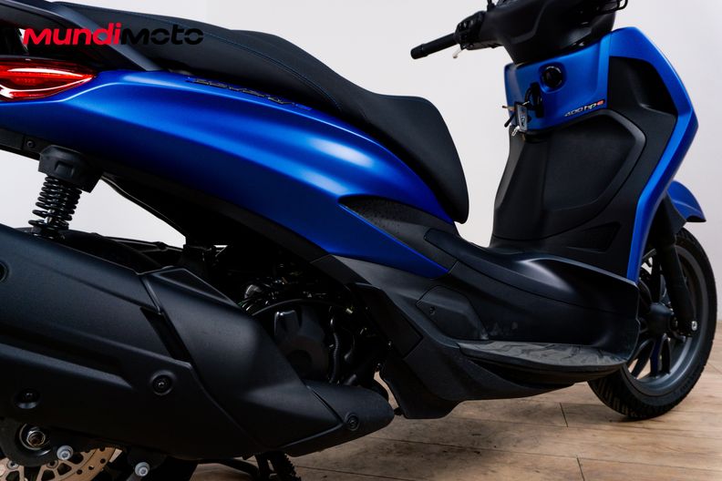 Motorbike image 3