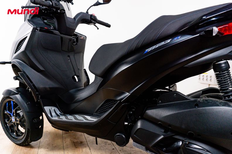 Motorbike image 8
