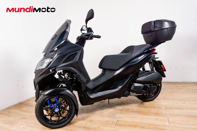 Motorbike image 6