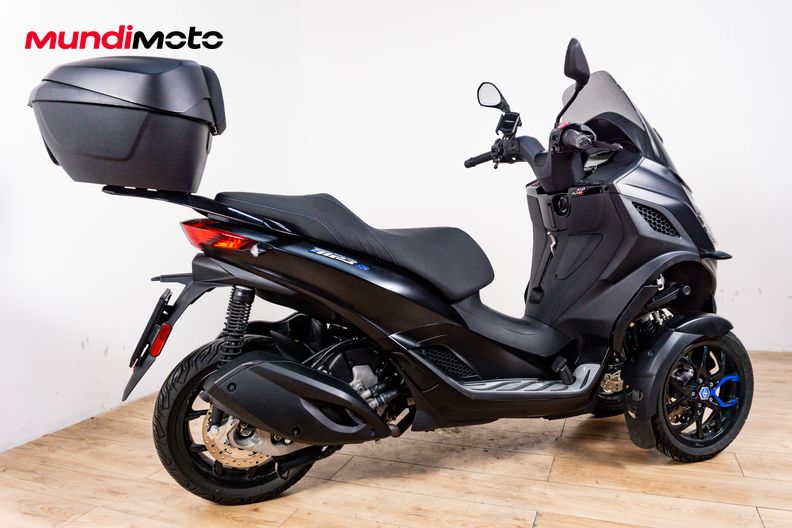 Motorbike image 2