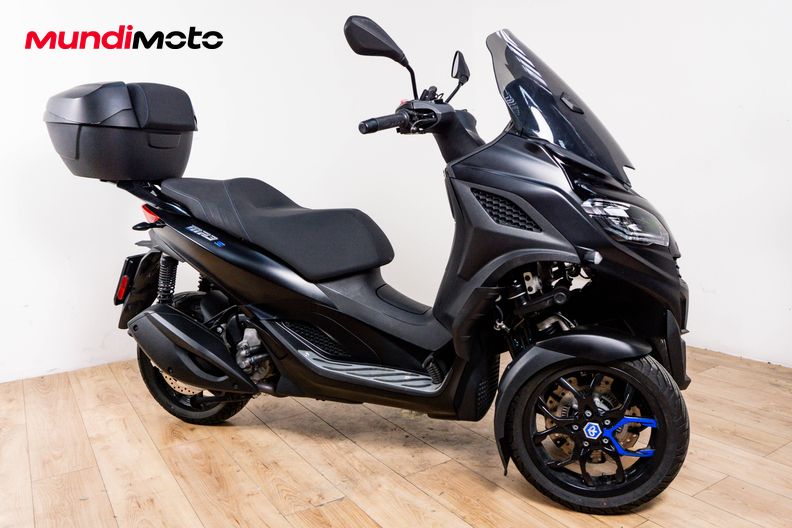 Motorbike image 1