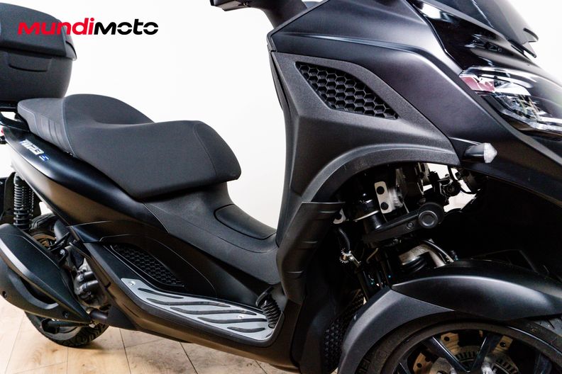 Motorbike image 4
