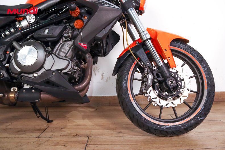 Motorbike image 12