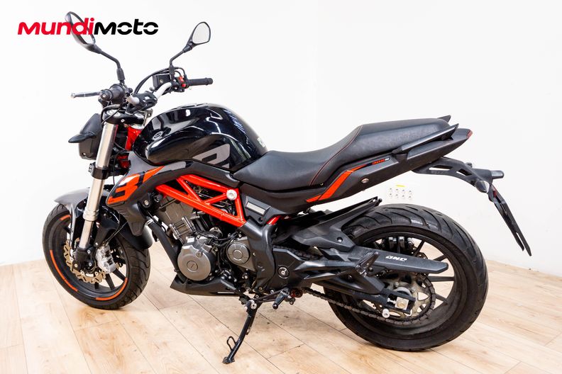 Motorbike image 7