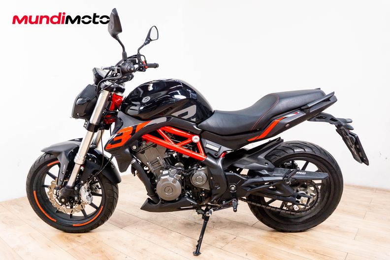 Motorbike image 5