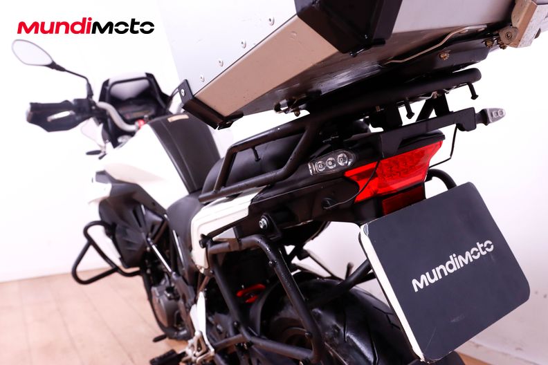 Motorbike image 9