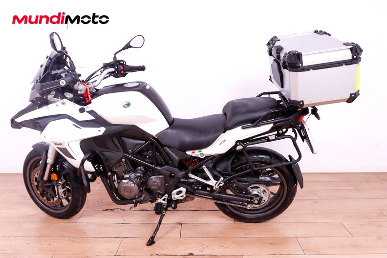 Motorbike image 5