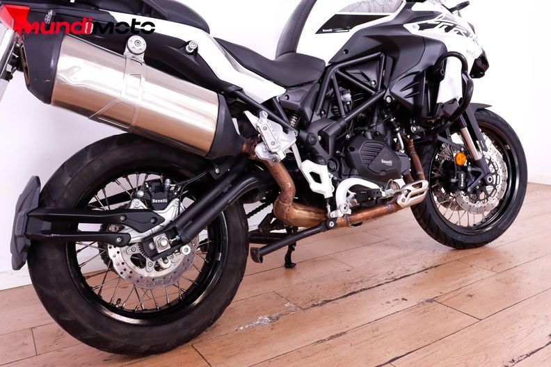 Motorbike image 3