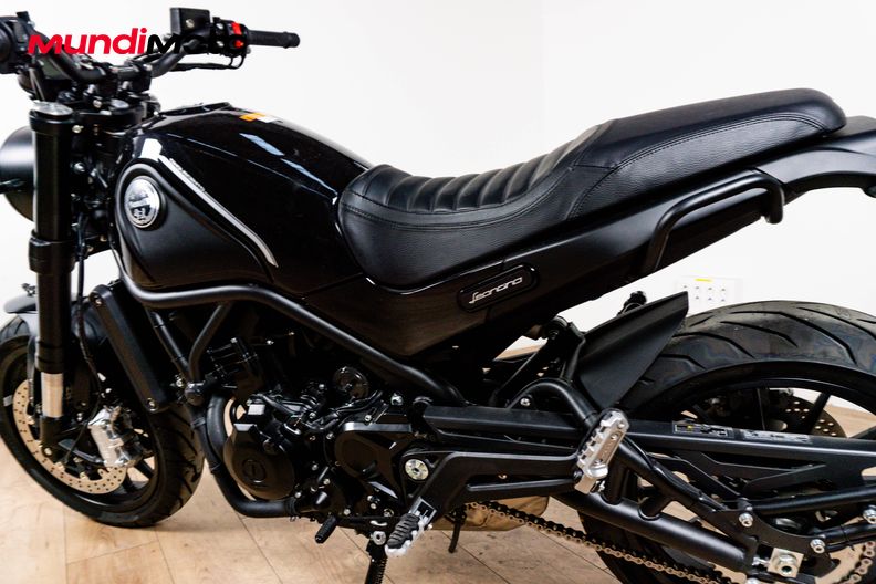 Motorbike image 8