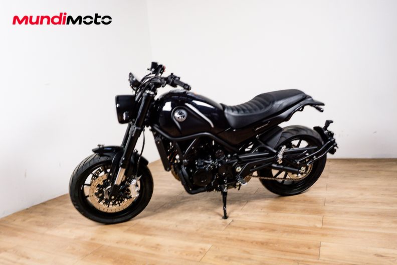 Motorbike image 6