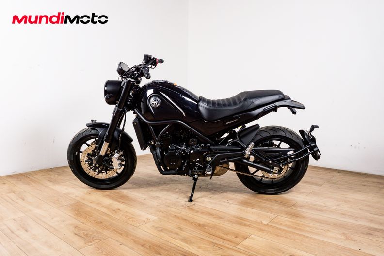 Motorbike image 5