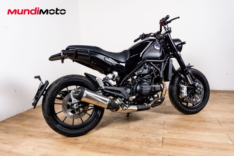 Motorbike image 2