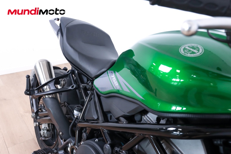 Motorbike image 12