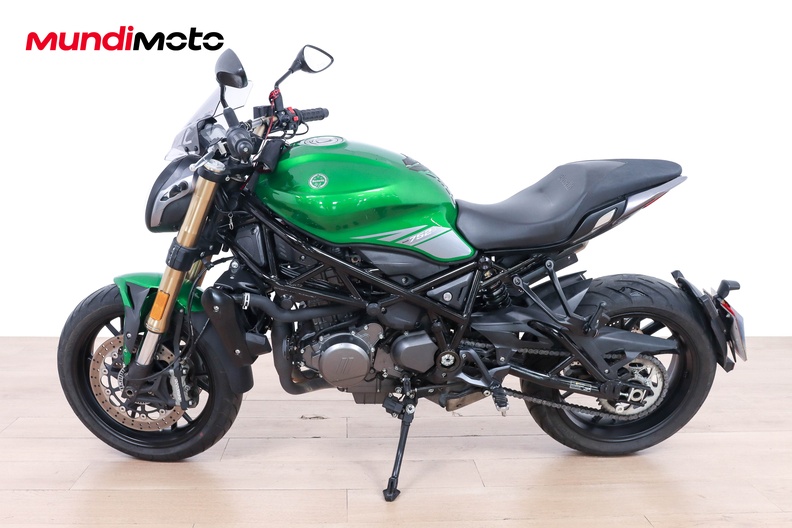 Motorbike image 5