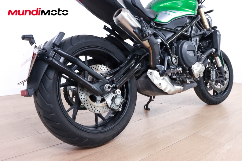 Motorbike image 3