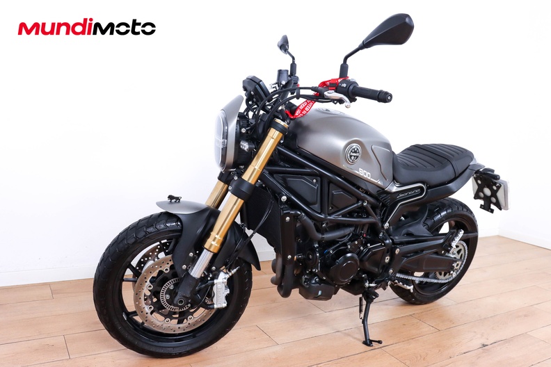 Motorbike image 7