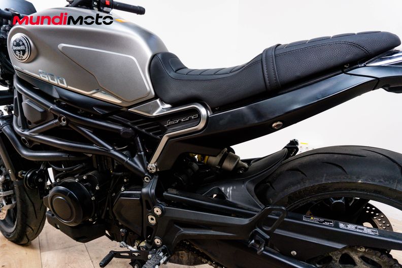 Motorbike image 8
