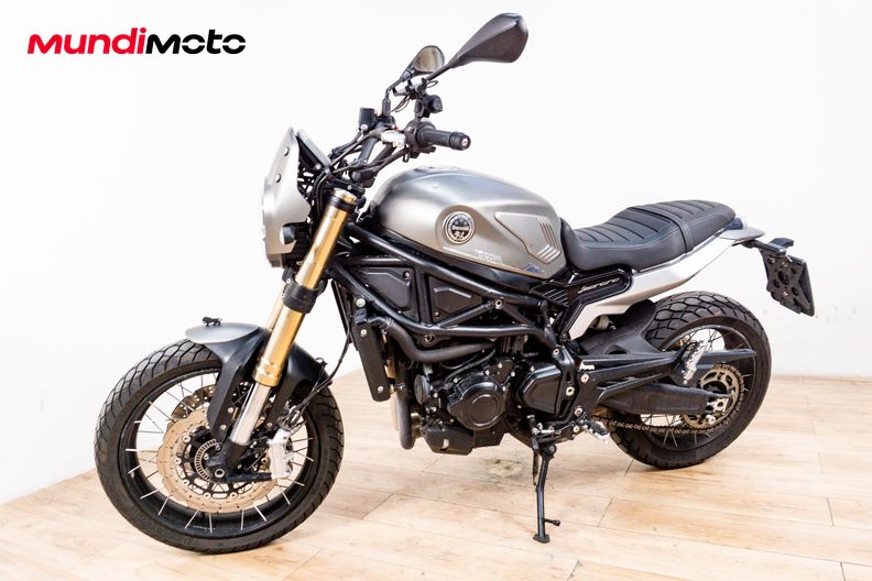 Motorbike image 6