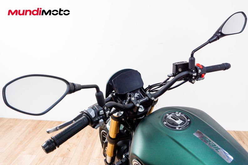 Motorbike image 10