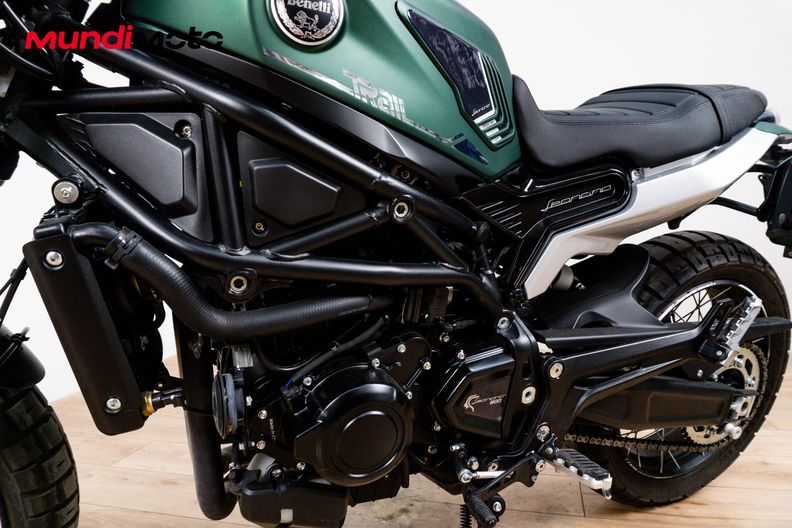 Motorbike image 9