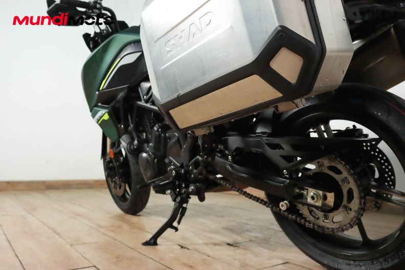 Motorbike image 9
