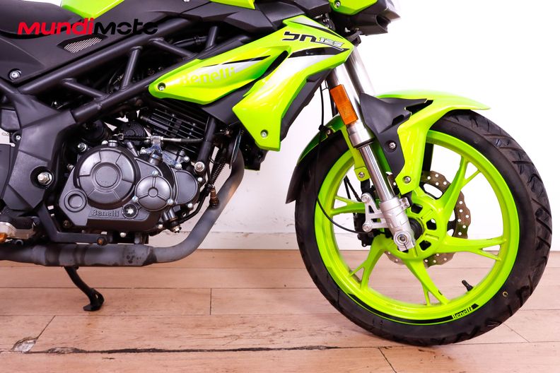 Motorbike image 12
