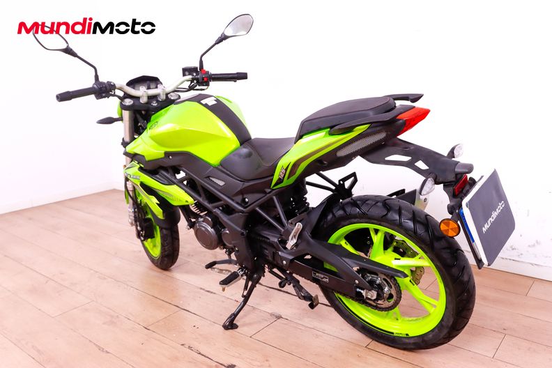 Motorbike image 6