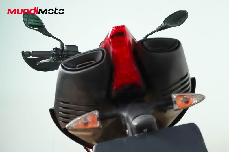 Motorbike image 9