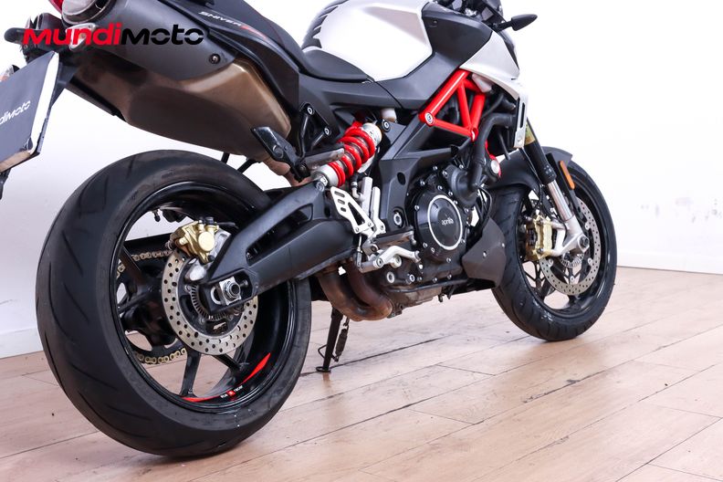 Motorbike image 3