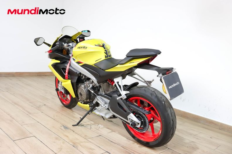 Motorbike image 6