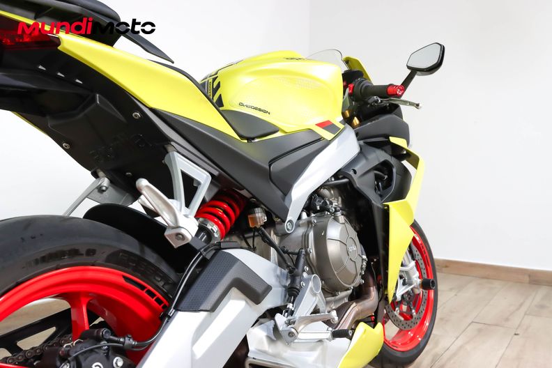 Motorbike image 3