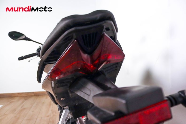 Motorbike image 9