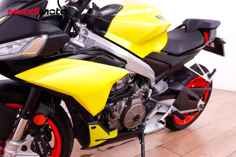 Motorbike image 8
